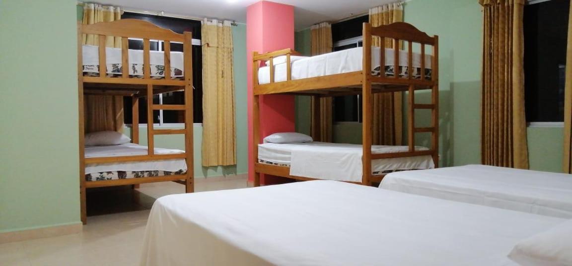 Hotel Internacional En Atacames Eksteriør bilde